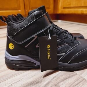 FitVille Black High-Top Sneakers